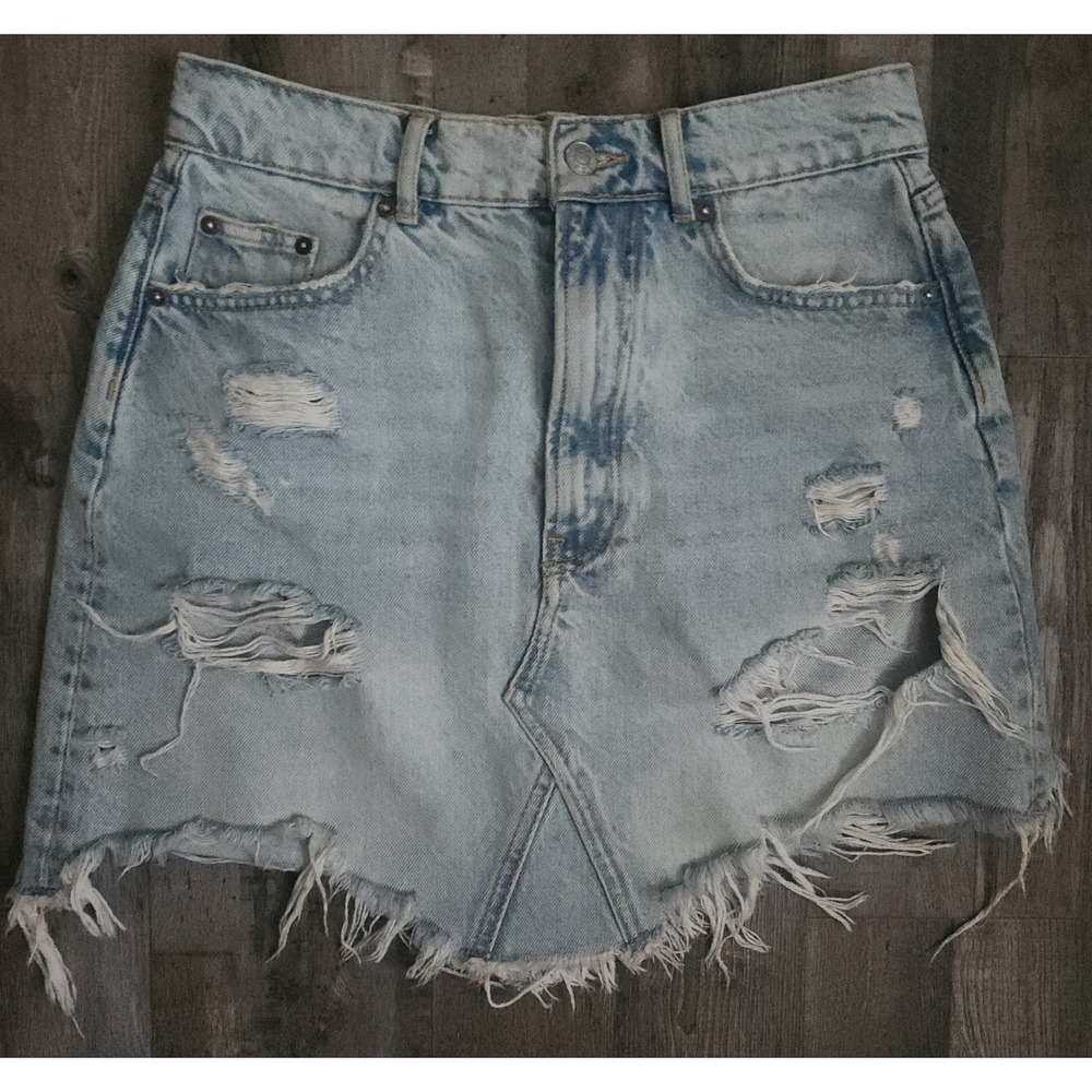 Pilcro Anthropologie Denim Mini Skirt Womens Size 6 Distressed Frayed Hem Light